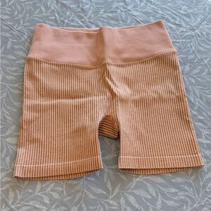 JoyLab Ribbed Peach Bike Shorts